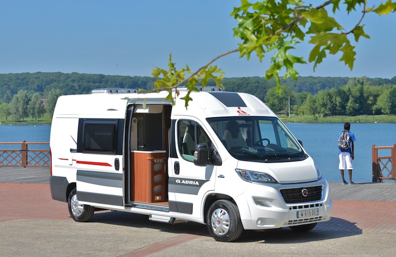 fourgon camping car Adria 