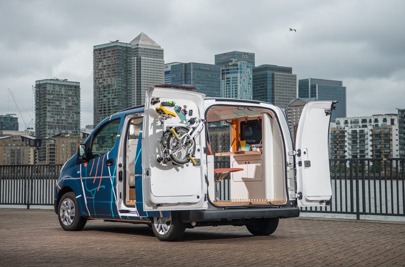 05-Nissan-e-NV200-Workspace