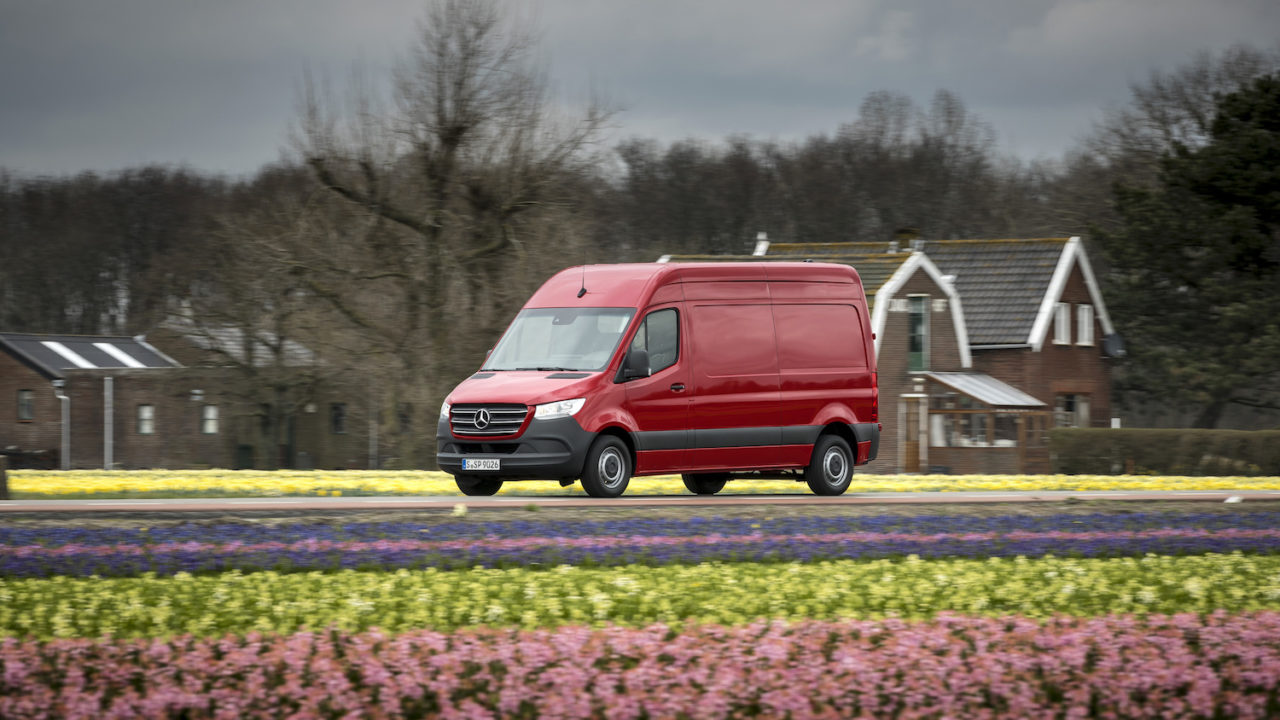 Mercedes Sprinter traction les premières impressions de conduite Fourgonlesite