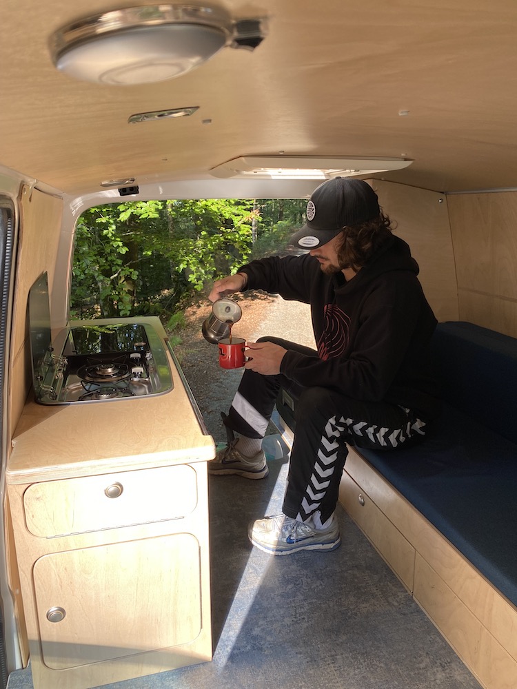 Des vans pour le surf – Un meuble de grande longueur pour l'Unik