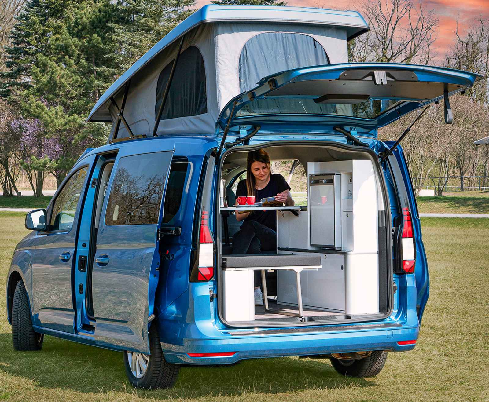 Reimo Weekender 2 : couchage maxi dans un mini-van sur Volkswagen