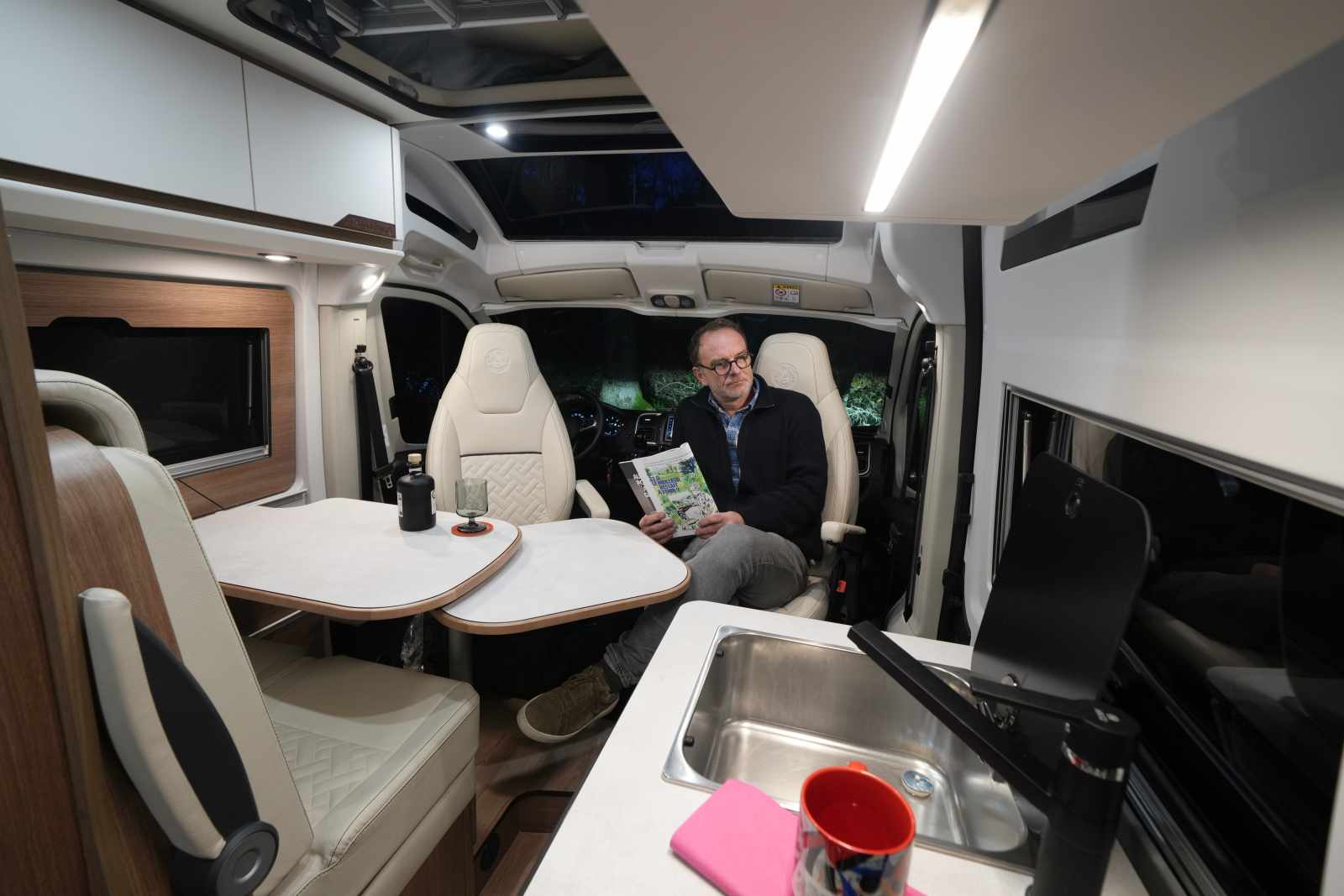 fourgon aménagé de 6,36 m