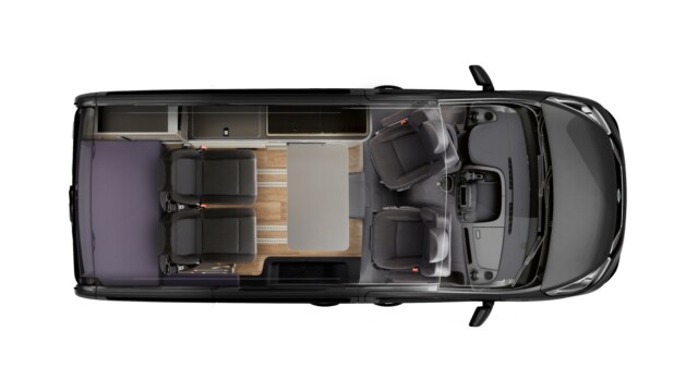 Aménagement dînette pour 4 avec sommier portefeuille à l'arrière