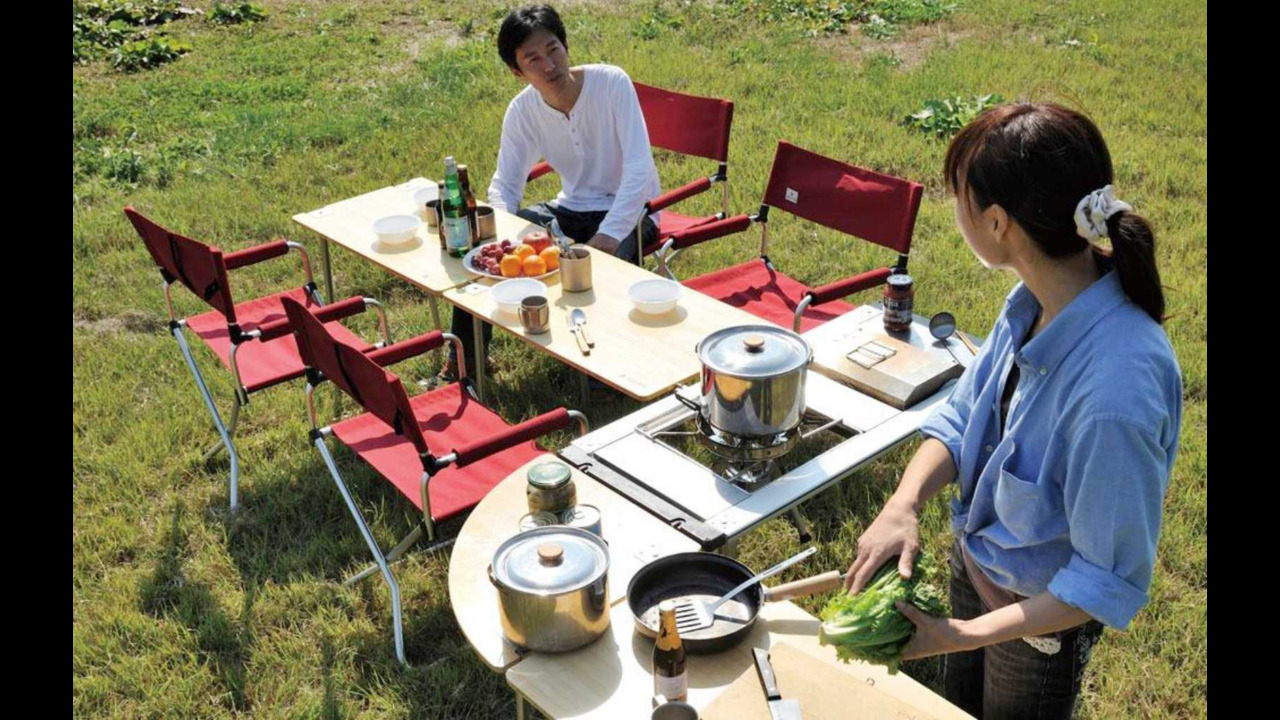 L'ultime solution si l'on souhaite vraiment cuisiner dehors : l'Iron Grill Table