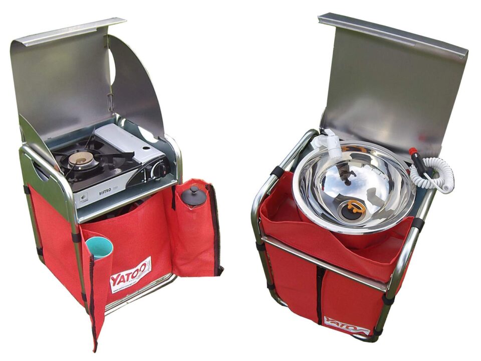 Deux modules autonomes, l'un dédié au lavage, l'autre à la cuisson. L'eau et le feu, l'essentiel pour cuisiner.