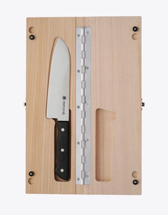 45 € la planche à découper intégrant un couteau de chef