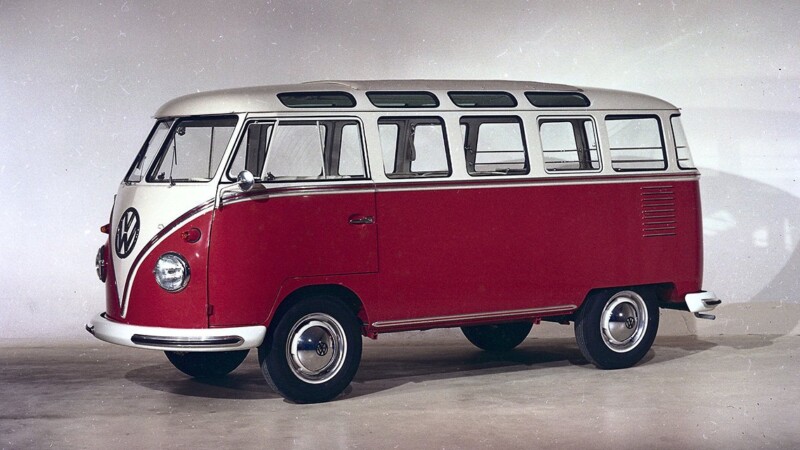 Ce Samba Bus de 1962 est le millionième exemplaire du VW Transporter sorti de l'usine de production d'Hanovre en Allemagne