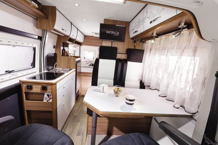 Une solide conception associée à une ambiance classique et lumineuse.