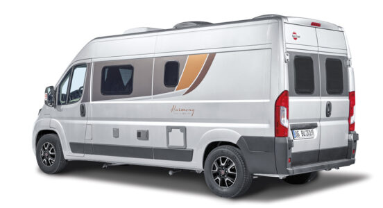 Carrosserie Silver et stickers exclusifs, le C600 Harmony Line s'identifie au premier coup d'œil.