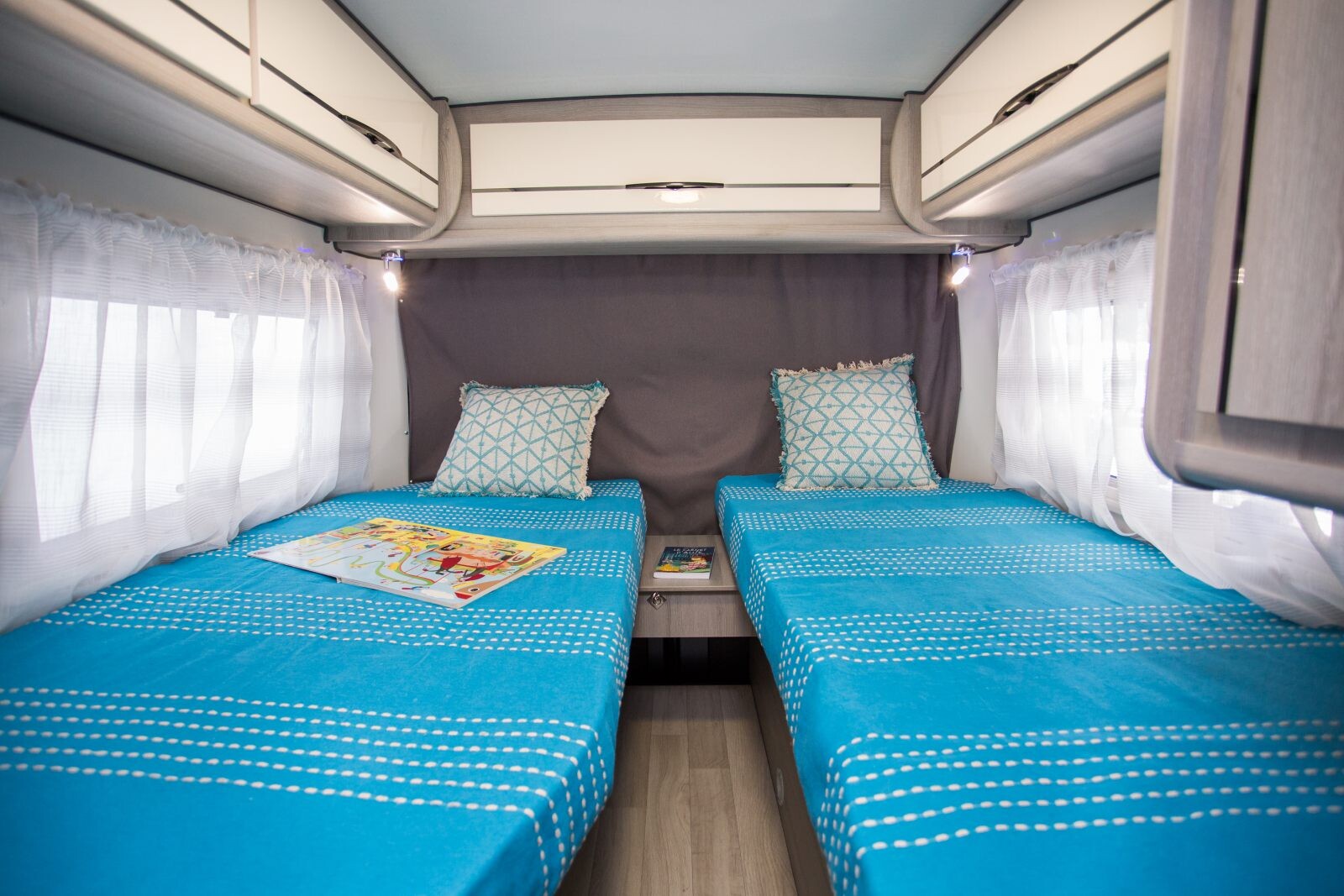 Font Vendôme propose un large choix d'implantations, ici le Duo Van avec lits jumeaux