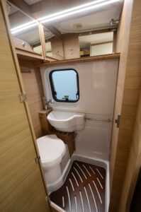 McLouis Menfys Van 3 Karat+ Prestige