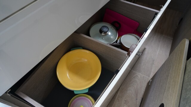 Des tiroirs bien conçus pour l'ensemble des équipements.