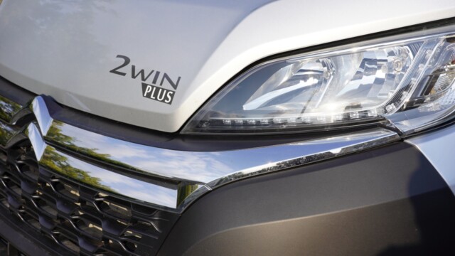 Les feux du Citroën intègrent des éclairages de jour à leds.