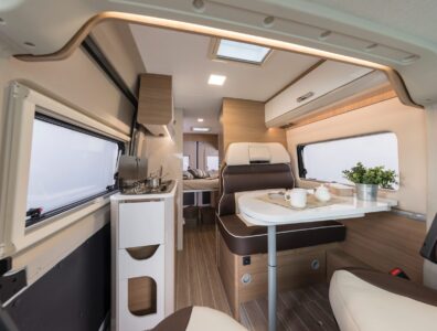 McLouis Yearling Van 3