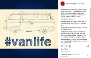 Le 16 novembre 2011, Foster Huntington lance l'hashtag #vanlife sur Instagram, repris par des millions de followers et vanlifers