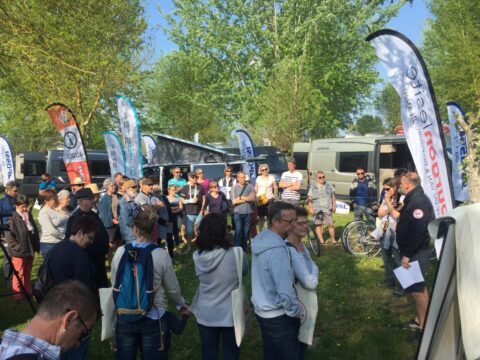 Petite réunion de présentation orchestrée par François, en maitre de cérémonie.
