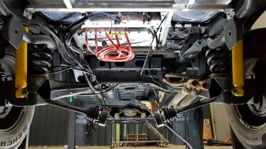 Le rétrofit nécessite l'installation d'un important réseau électrique