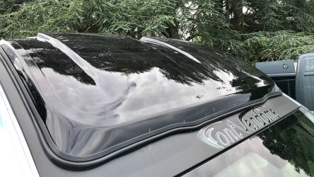 Le toit vitré panoramique est en option (1.390 €)