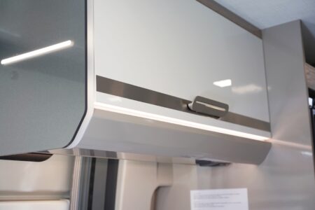 CHALLENGER Vany V114 "Premium"