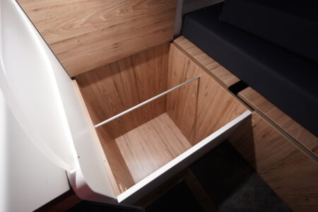 Bavaria K600 J2 - penderie en pied de lit