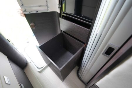 Westfalia JULES VERNE - Les rangements sont optimisés sur cette version 2020.