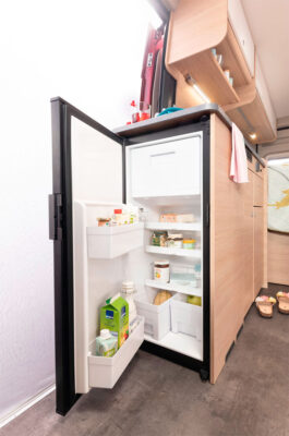 Les Roadcar sont désormais dotés d'un frigo 90 l. à compression.