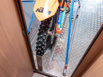 Weinsberg Carabus 630 MEG Outlaw