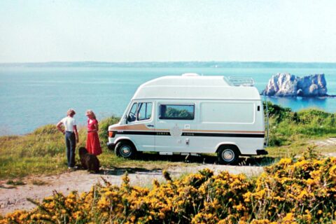 La version originale du James Cook 207 D présentée dans une publicité Westfalia d'époque