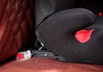 La banquette intègre des fixations Isofix.