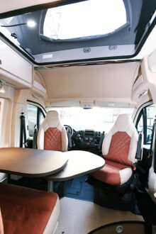 Sensation d'espace avec la nouvelle découpe de cabine dans le prolongement de la trémie