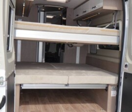 Le lit du bas est facturé 659€ en option.