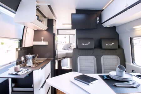 L'Elios 63 LB Sky-Line Edition est greffé au châssis Fiat Ducato 3,5T, motorisation 140 ch.
