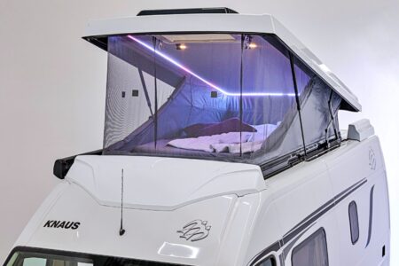 Plus qu'un toit relevable, Knaus a conçu un espace à vivre