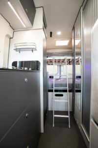 Leader Van Duo - le passage dans le couloir s'élargit considérablement cette année. Un vrai plus !