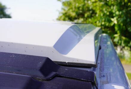 La ligne singulière du toit