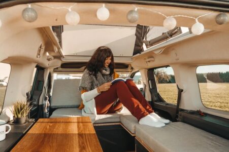 Les dimensions compactes du Berlingo offrent un confort limité suffisamment adapté aux courtes escapades