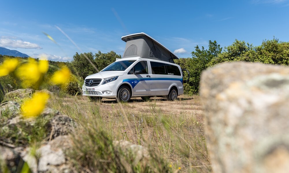 T&T Aventourer sur Mercedes Vito Tourer Pro de 5,14m de long pour 1,98m de haut.
