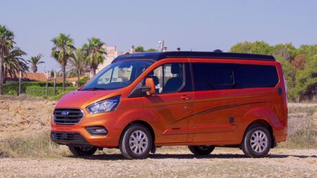 Ford Transit Custom orange