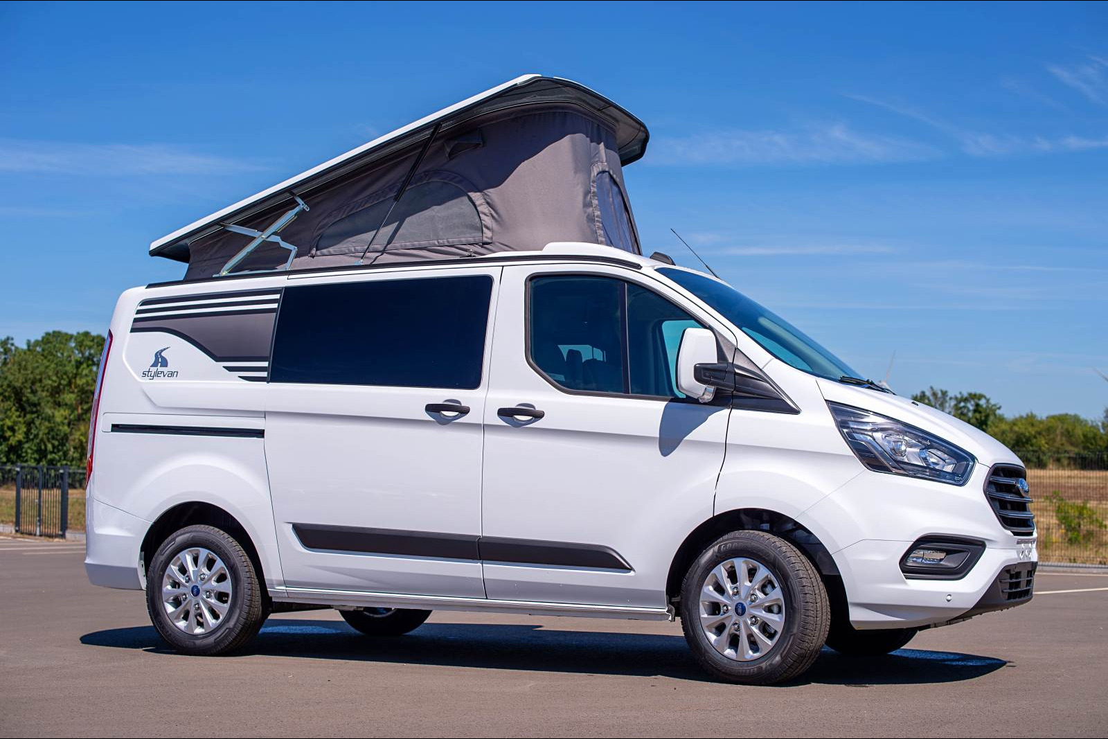 Stylevan Emotion Auckland (4,97 m) Stylevan Auckland sur Ford Custom L1H1