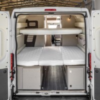 En partie haute de la chambre, on peut choisir de ne conserver qu'une couchette.