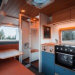 Atelier À contre van