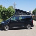 BRAM est le premier fabricant à proposer un toit relevable pour les Citroën Jumpy/SpaceTourer ou équivalents Peugeot/Toyota/Opel de 4,60m. Crédit : BRAM.