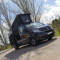 Toit relevable X82 pour Trafic/NV300/Talento/Vivaro court (5,08m). Crédit : BRAM.