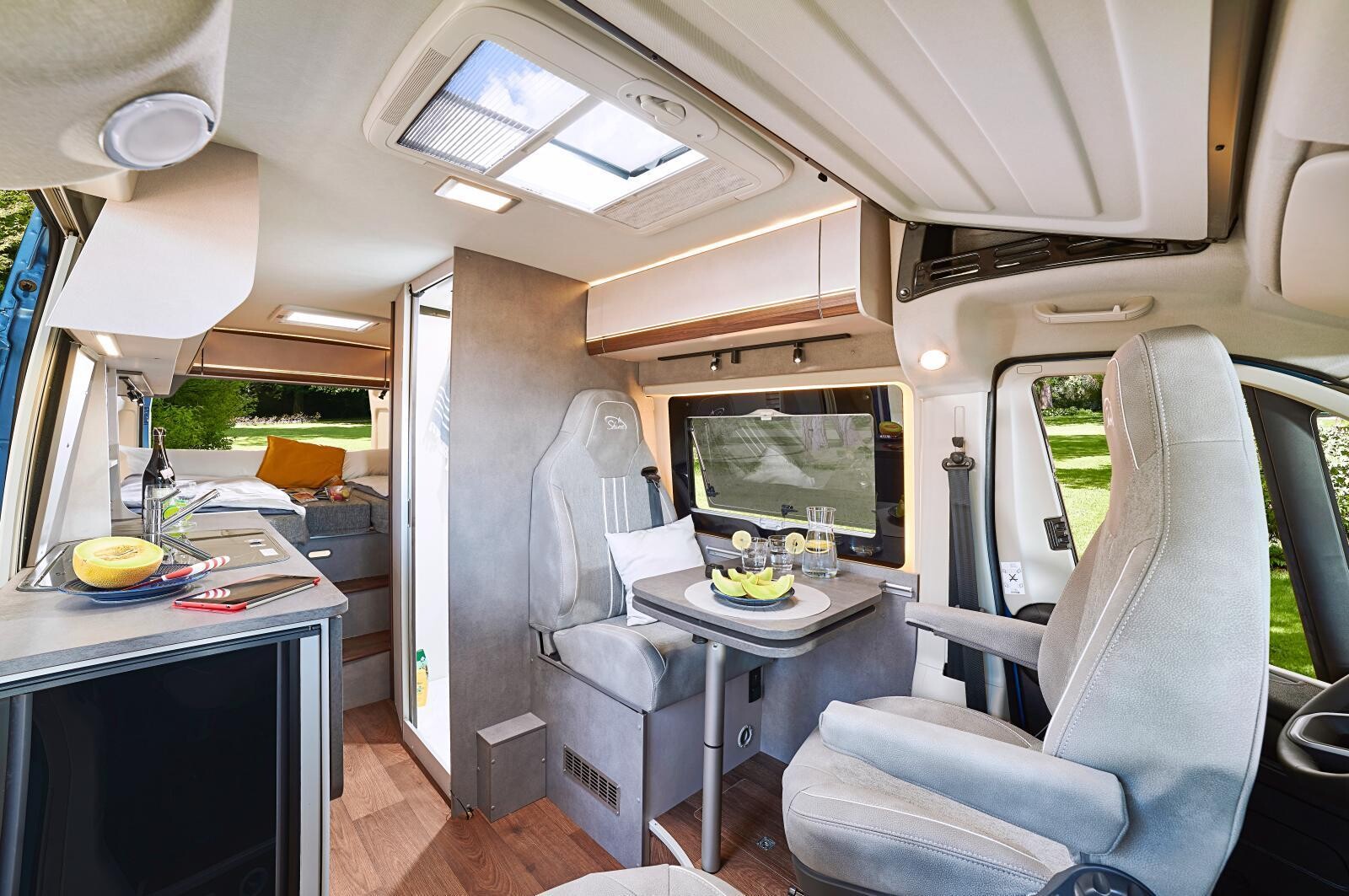 Le MultiRoof remonté pour dégager l'accès à la cabine (Shine 640)