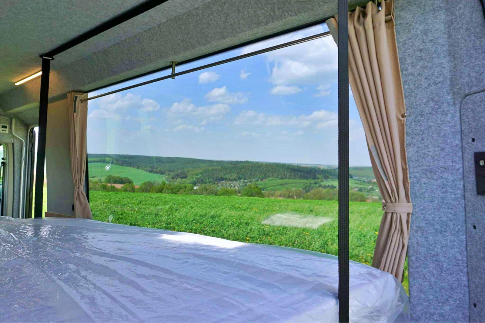 Vue imprenable sur le voisinage !