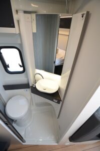 Salle d'eau configurable en coin toilette ...