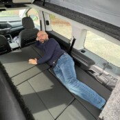 Reimo Weekender 2 - un couchage de grande largeur dans un véhicule aussi compact.