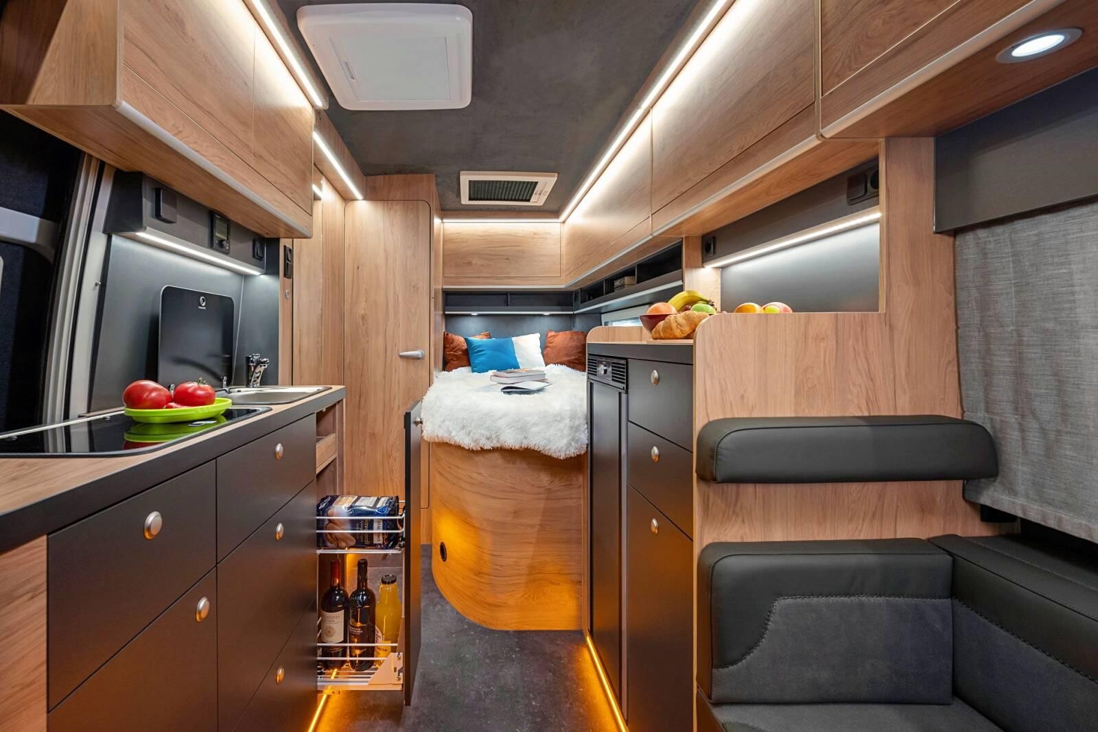 Vue intérieure du Globe Traveller Explorer 2X.