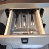 Tiroir compartimenté pour les couverts.