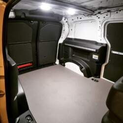 ■ Volkswagen ID Buzz Cargo. Crédit ? West Camper